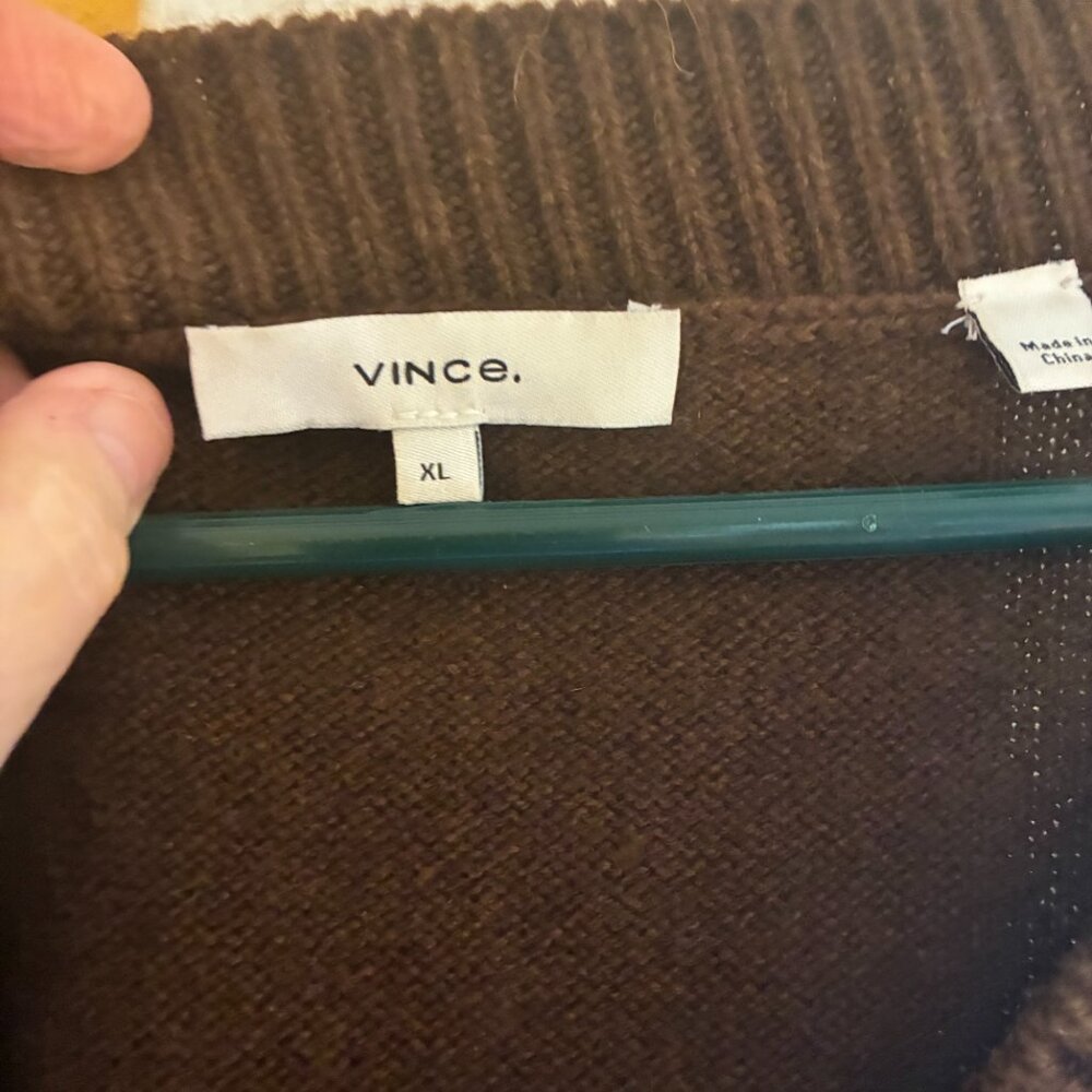 Vince Cashmere V-Neck Sweater - Picture 2 of 2